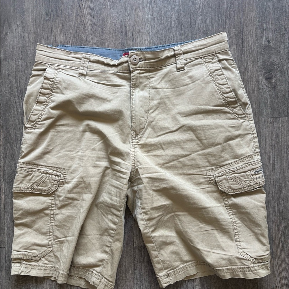 UNIONBAY Khaki Cargo Shorts for Men